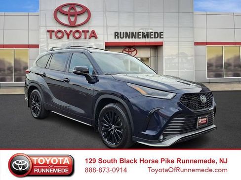Used 2023 Toyota Highlander XSE AWD/4WD image 1