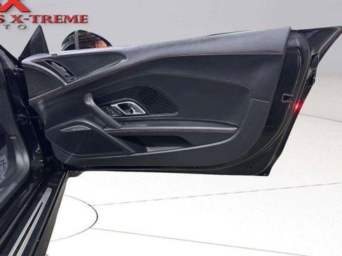 Used 2017 Audi R8 V10 w/ Carbon Exterior Package image 36