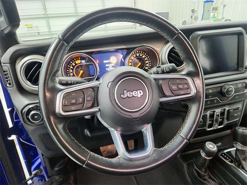 Used 2020 Jeep Wrangler Unlimited Sahara w/ Uconnect 4C Nav & Sound Group image 21