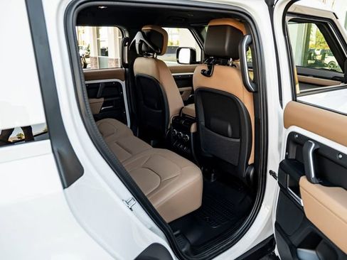 New 2026 Land Rover Defender 110 S AWD/4WD image 33