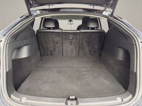 Used 2020 Tesla Model Y Long Range image 11