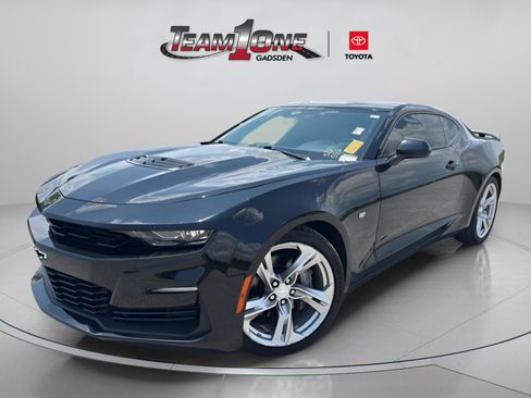 Used 2019 Chevrolet Camaro SS RWD image 5