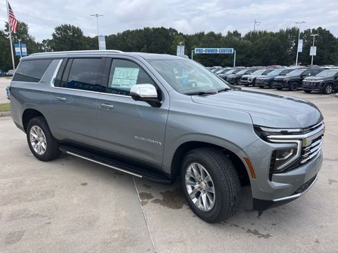 New 2026 Chevrolet Suburban Premier image 13