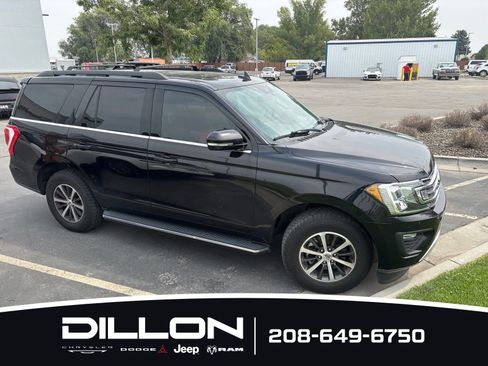 Used 2019 Ford Expedition XLT w/ Equipment Group 202A AWD/4WD image 3