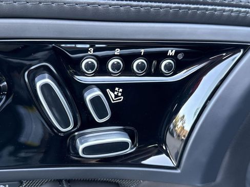 Used 2023 Jaguar F-TYPE R image 5