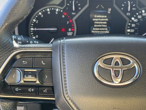 Used 2022 Toyota Tundra SR5 w/ SR5 Premium Package image 18