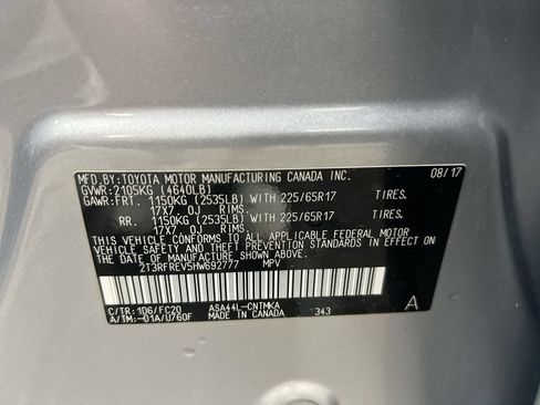 Used 2017 Toyota RAV4 XLE AWD/4WD image 28
