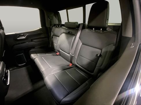 Used 2023 Chevrolet Silverado 1500 LTZ AWD/4WD image 21