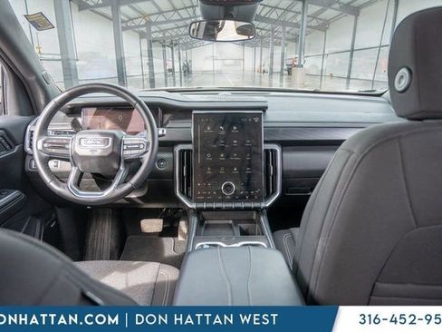 Used 2025 GMC Acadia Elevation image 3