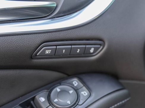 Used 2022 Buick Enclave Avenir w/ Avenir Technology Package image 12