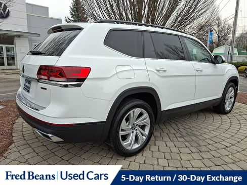 Certified 2022 Volkswagen Atlas SE w/ Panoramic Sunroof Package image 6