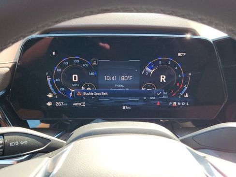 Used 2025 Chevrolet Suburban High Country image 38