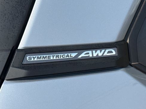 Used 2025 Subaru Forester Limited AWD/4WD image 12