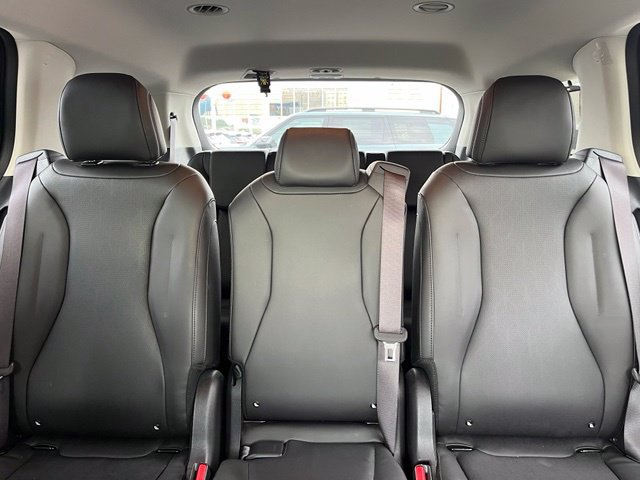 Certified 2024 Kia Carnival SX FWD image 22
