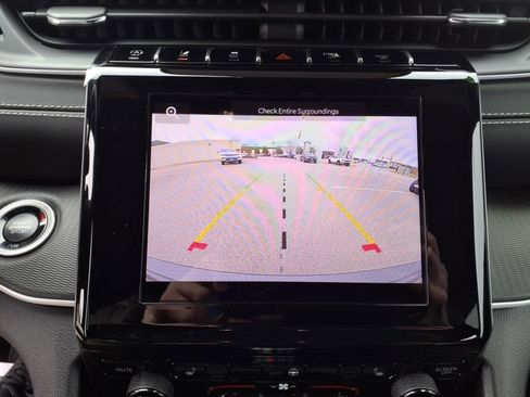 New 2025 Jeep Grand Cherokee 4WD image 20