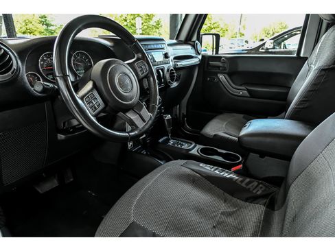 Used 2016 Jeep Wrangler Sport w/ Quick Order Package 24S AWD/4WD image 10