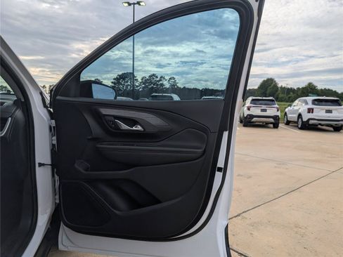 Used 2019 GMC Terrain SLT w/ Preferred Package FWD image 19