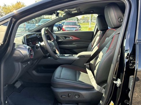 Certified 2024 Chevrolet Equinox EV RS image 19