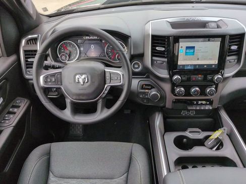 New 2026 RAM 1500 Express AWD/4WD image 16