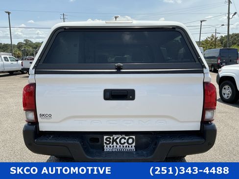 Used 2020 Toyota Tacoma SR RWD image 4