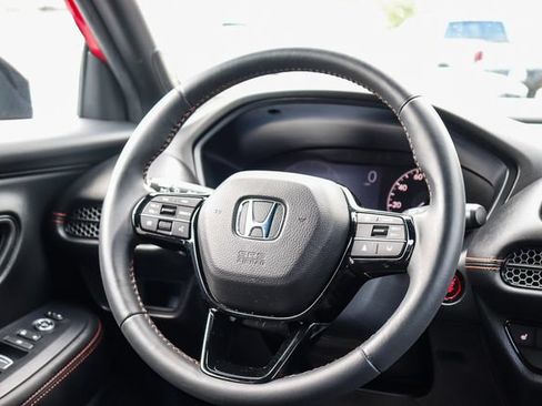 Used 2025 Honda HR-V Sport image 17