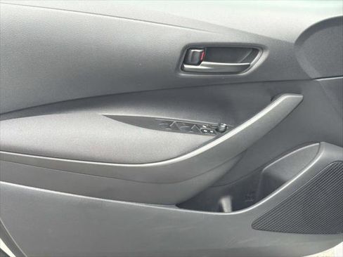 Certified 2025 Toyota Corolla LE image 22