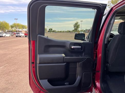 Used 2020 Chevrolet Silverado 1500 Custom w/ Custom Value Package image 23