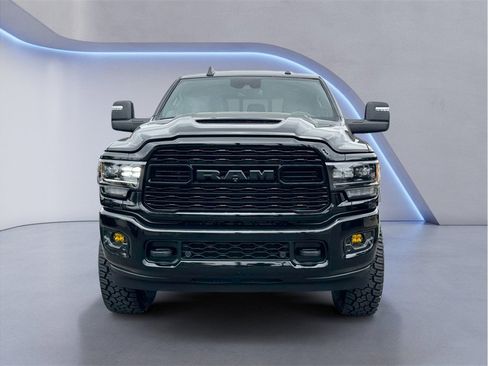 Used 2023 RAM 2500 Limited AWD/4WD image 2
