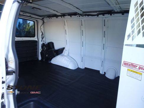 Used 2007 GMC Savana 2500 w/ Power and Light Package image 17