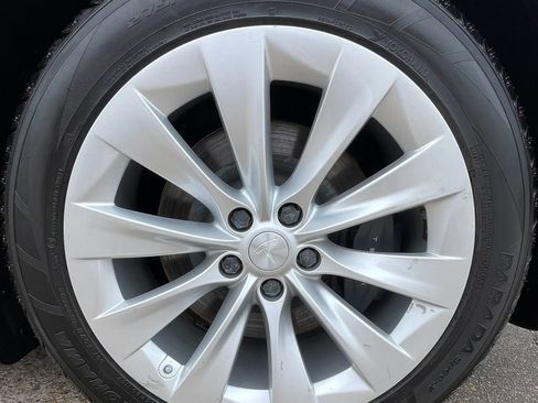 Used 2018 Tesla Model X 75D AWD/4WD image 13