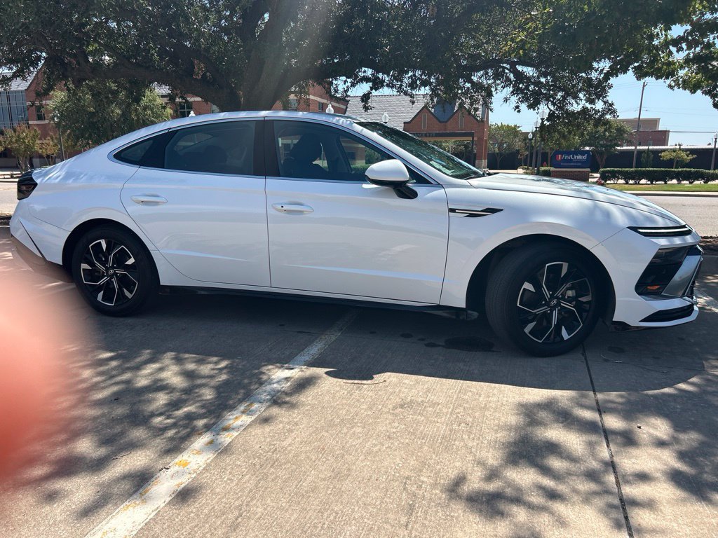 Certified 2025 Hyundai Sonata SEL FWD image 10
