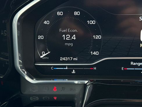 Used 2022 GMC Sierra 1500 SLT w/ SLT Convenience Package image 28