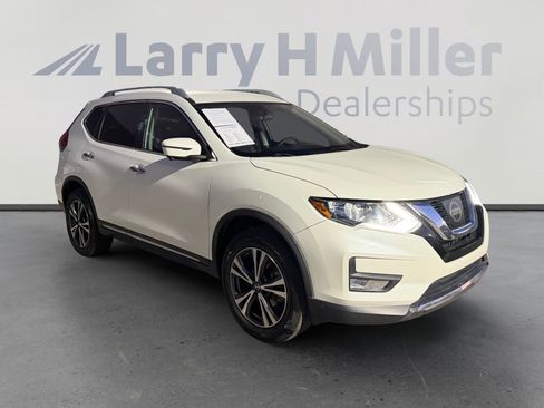 Used 2017 Nissan Rogue SL AWD/4WD image 7