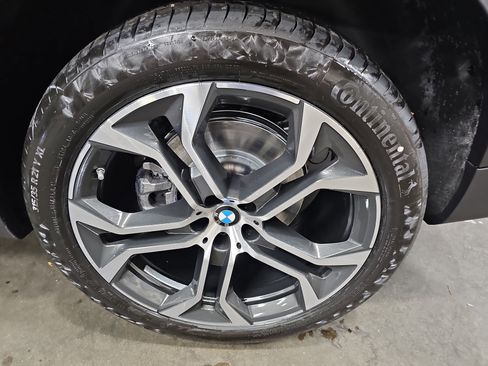 New 2026 BMW X5 xDrive40i w/ Climate Comfort Package image 36