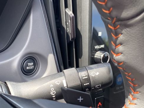 Certified 2025 Subaru Crosstrek 2.5i Limited w/ Popular Package #4A image 25