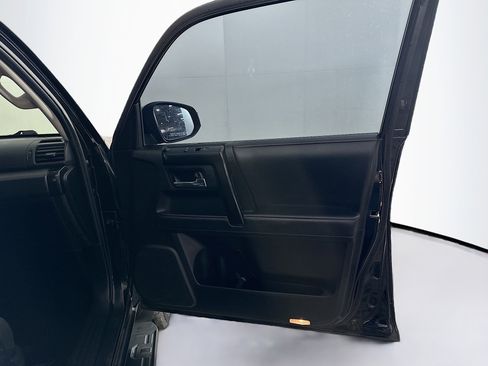 Used 2021 Toyota 4Runner TRD Off-Road image 30