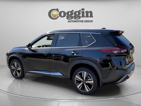 Used 2023 Nissan Rogue SL w/ SL Premium Package image 6