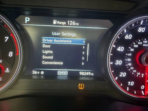 Used 2020 Genesis G70 2.0T w/ Elite Package image 11