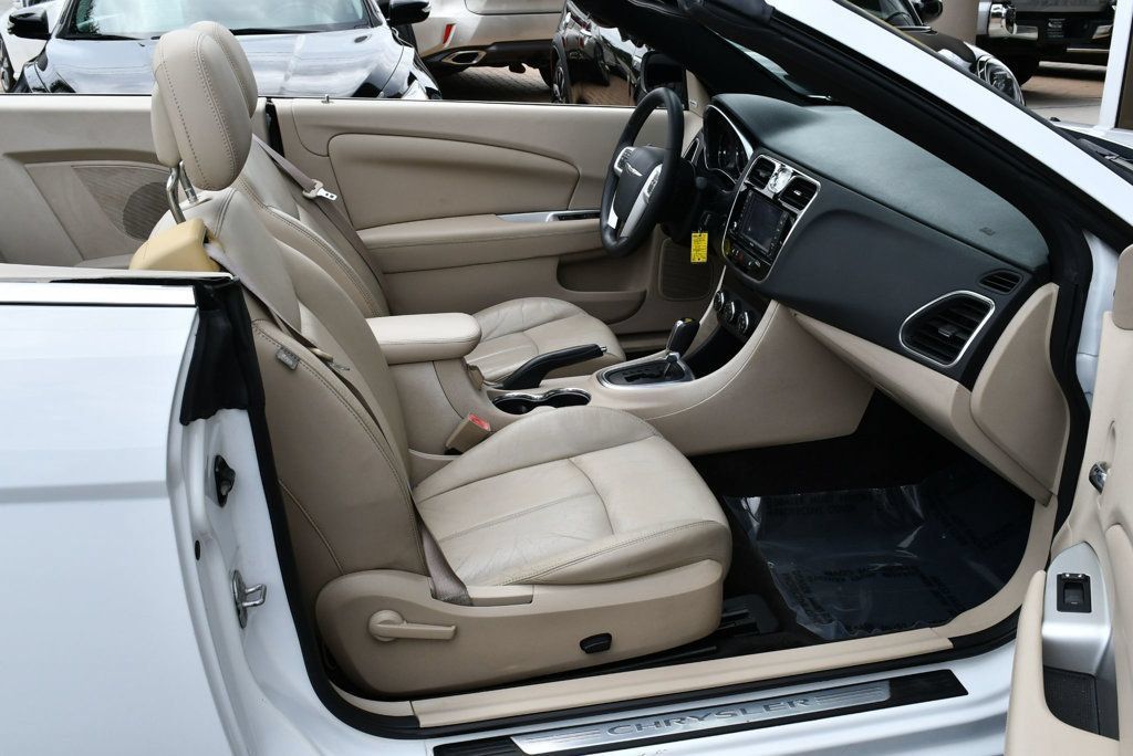 Used 2012 Chrysler 200 Limited FWD image 18