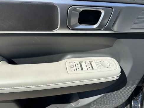 Used 2025 Hyundai Santa Fe SEL AWD/4WD image 18