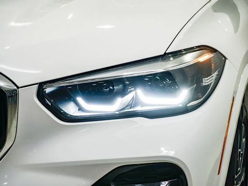 Used 2022 BMW X5 xDrive45e w/ M Sport Package image 7