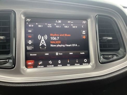 Used 2023 Dodge Challenger SXT w/ Blacktop Package image 29