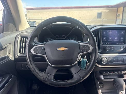 Used 2022 Chevrolet Colorado LT w/ Redline Special Edition RWD image 15