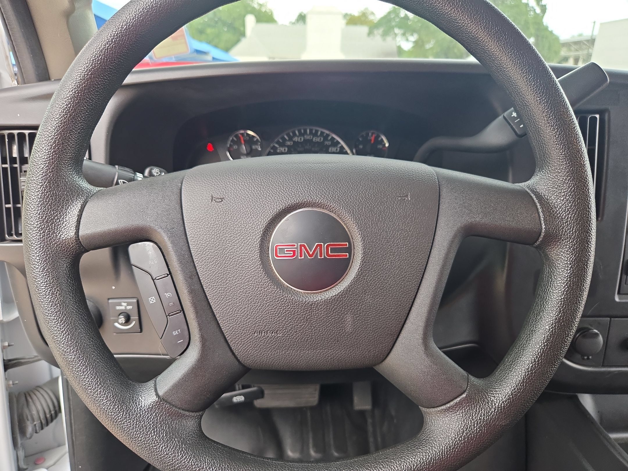 Used 2025 GMC Savana 2500 w/ Driver Convenience Package RWD image 18