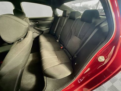 Used 2025 Honda Accord Sport image 27