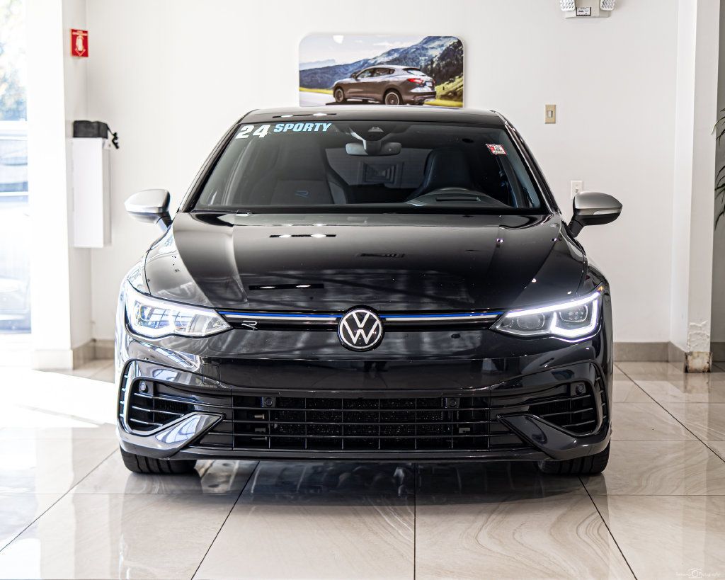 Used 2024 Volkswagen Golf R AWD/4WD image 2