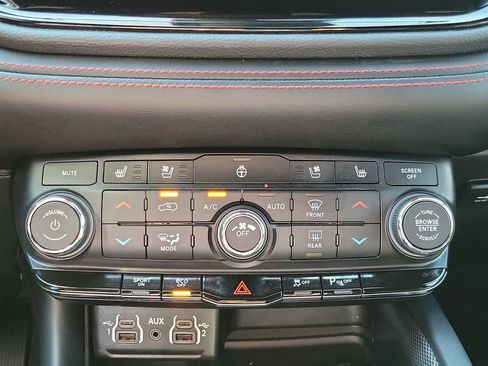 Used 2023 Dodge Durango R/T RWD image 20