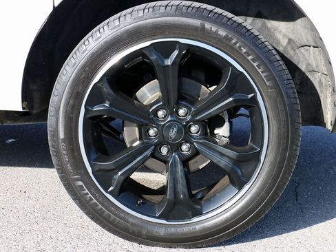 Used 2022 Ford Expedition Max Limited image 8