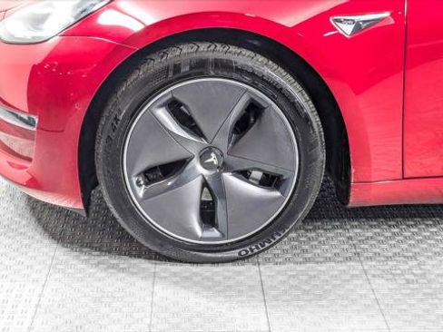 Used 2018 Tesla Model 3 Long Range image 32