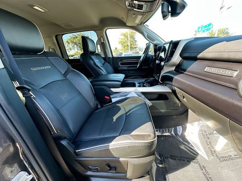 Used 2024 RAM 3500 Laramie w/ Chrome Bumper Package image 28